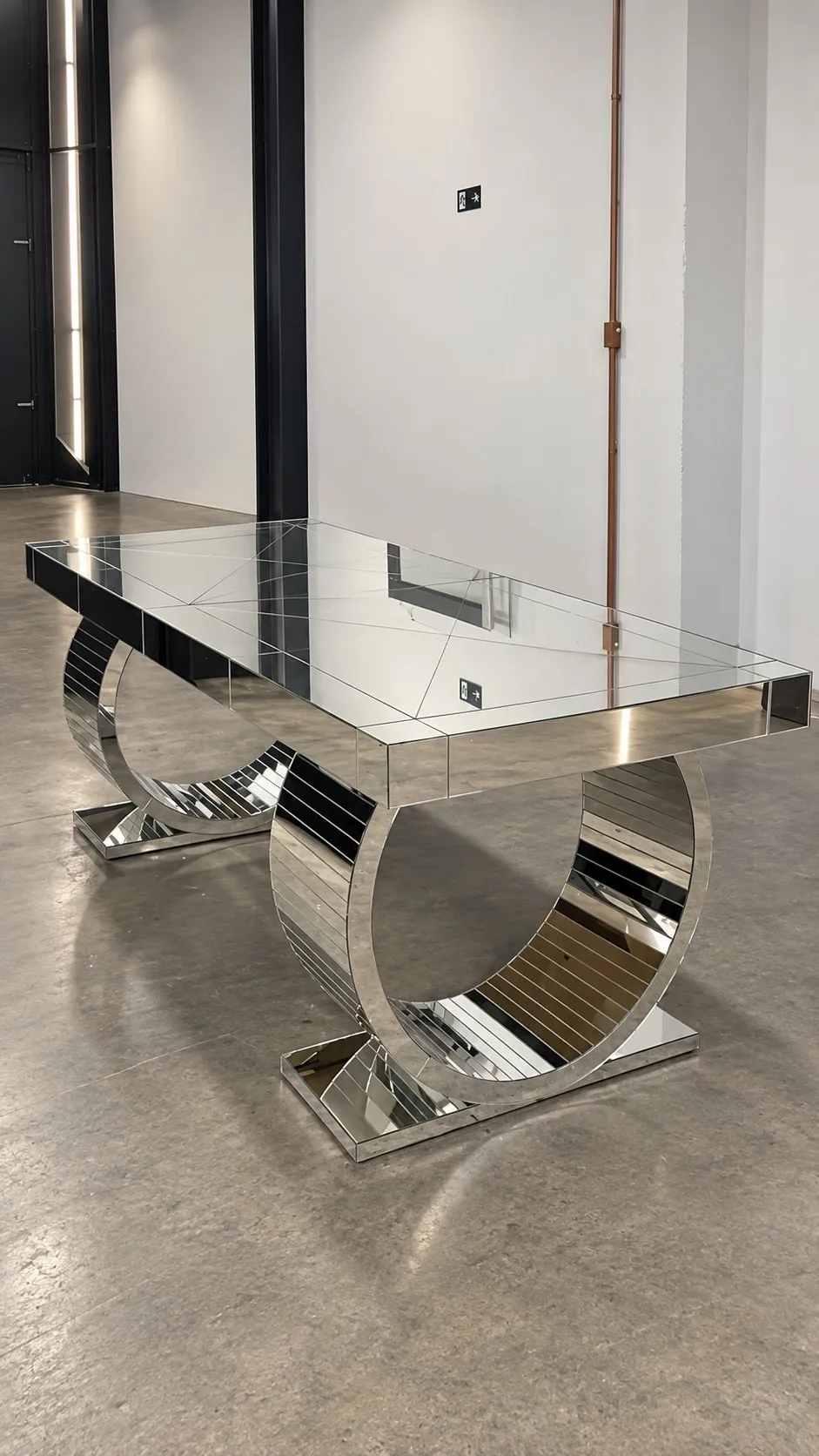 Mesa espelhada atena